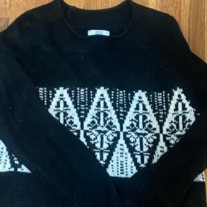 Croft and Barrow medium black white sweater